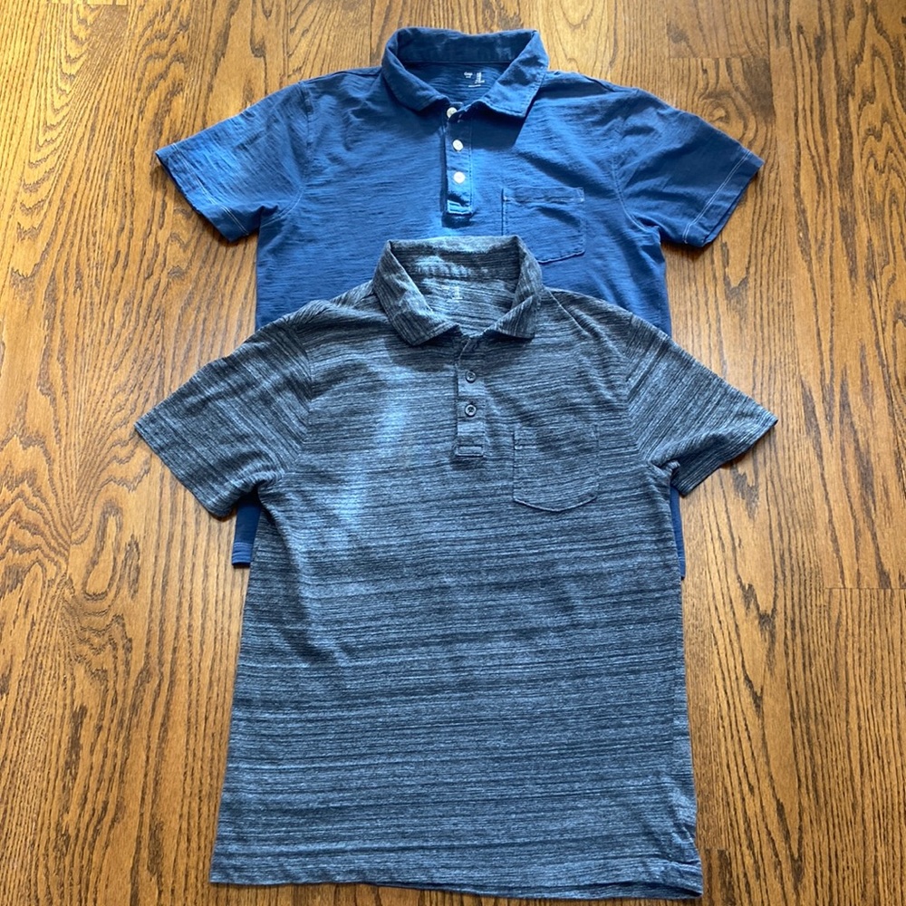 2 Gap Polo short sleeve tees